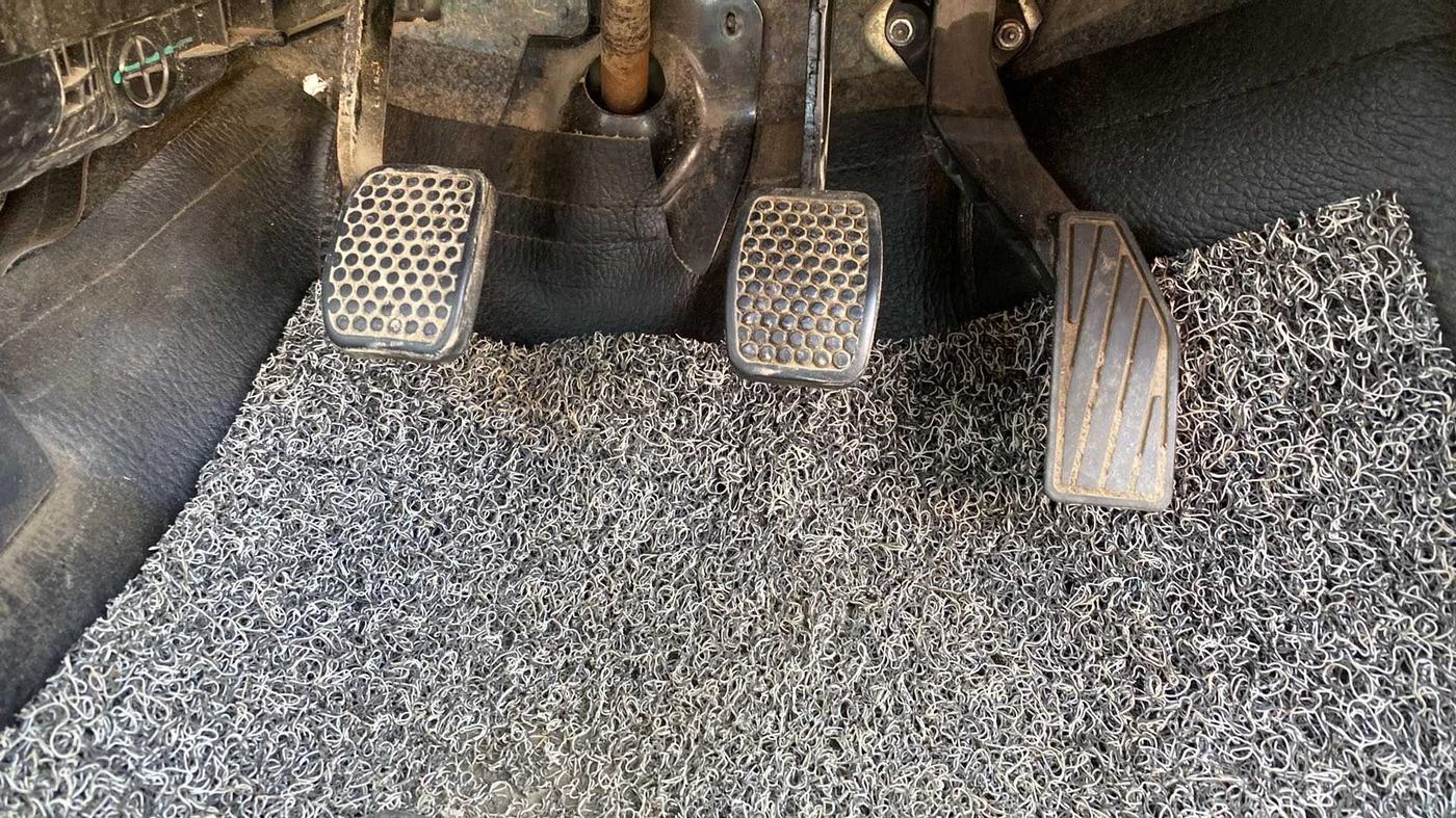 2019 Maruti Alto 800 LXI, Petrol, Manual, 33,963 km, Pedals