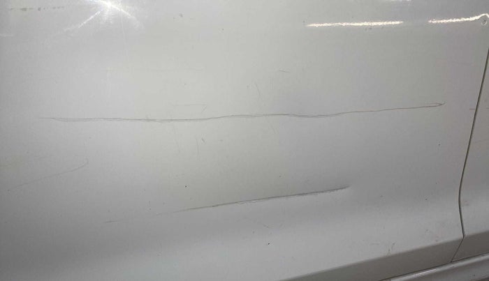 2019 Hyundai Verna 1.6 VTVT SX, Petrol, Manual, 70,362 km, Front passenger door - Minor scratches