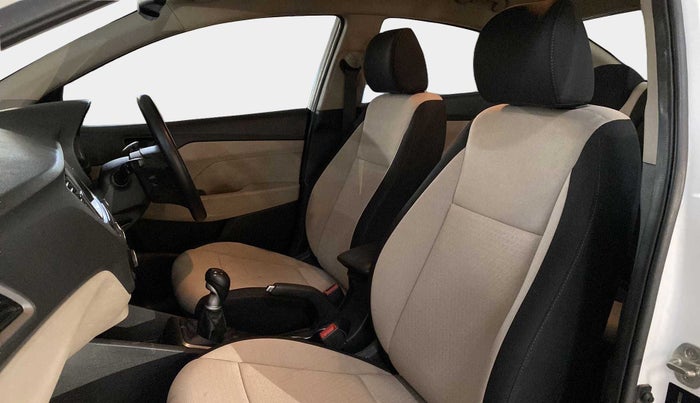 2019 Hyundai Verna 1.6 VTVT SX, Petrol, Manual, 70,362 km, Right Side Front Door Cabin