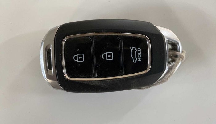 2019 Hyundai Verna 1.6 VTVT SX, Petrol, Manual, 70,362 km, Key Close Up