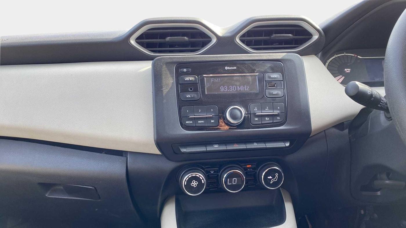 2022 Nissan MAGNITE XL, Petrol, Manual, 40,894 km, Air Conditioner