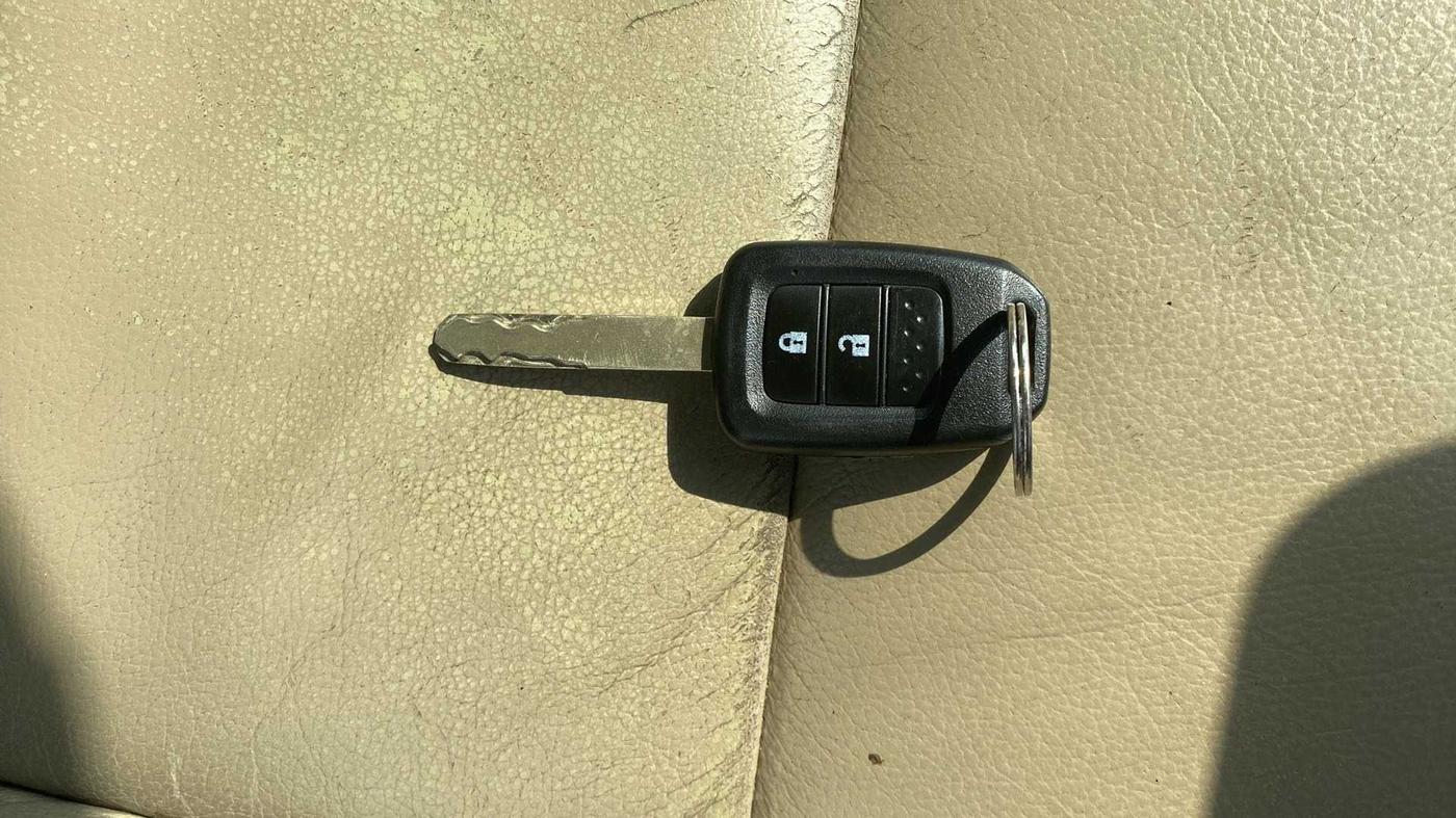 2015 Honda City 1.5L I-VTEC SV, Petrol, Manual, 81,728 km, Key Close Up