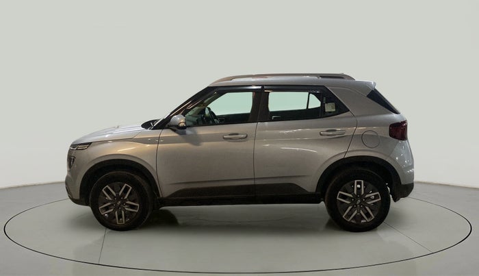 2021 Hyundai VENUE SX 1.5 CRDI, Diesel, Manual, 58,400 km, Left Side