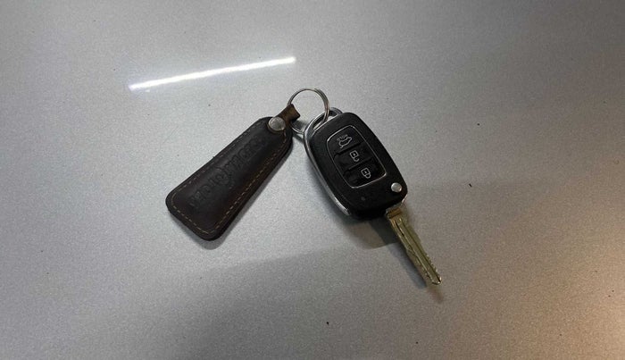 2021 Hyundai VENUE SX 1.5 CRDI, Diesel, Manual, 58,400 km, Key Close Up