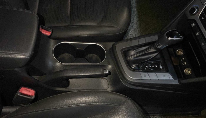 2018 Hyundai New Elantra 1.6 SX (O) AT DIESEL, Diesel, Automatic, 53,163 km, Gear Lever
