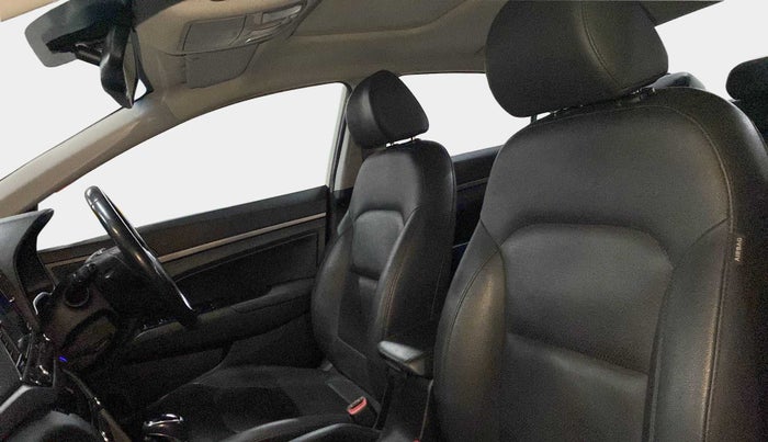 2018 Hyundai New Elantra 1.6 SX (O) AT DIESEL, Diesel, Automatic, 53,163 km, Right Side Front Door Cabin