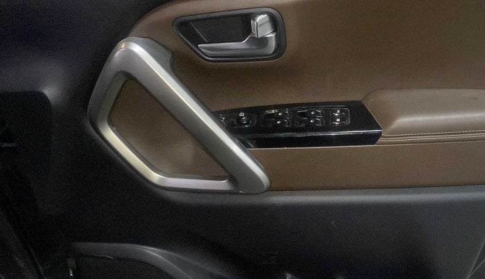 2023 Mahindra SCORPIO-N Z8 L DIESEL MT 4WD 7 STR, Diesel, Manual, 15,953 km, Driver Side Door Panels Control