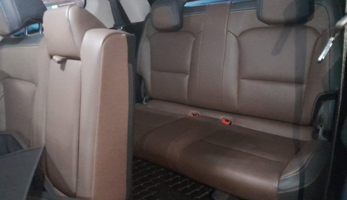 2023 Mahindra SCORPIO-N Z8 L DIESEL MT 4WD 7 STR, Diesel, Manual, 15,953 km, Third Seat Row ( optional )