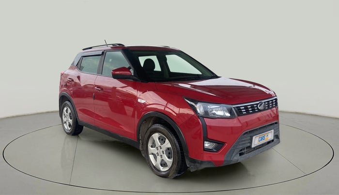2022 Mahindra XUV300 W6 1.2 PETROL, Petrol, Manual, 18,538 km, Right Front Diagonal