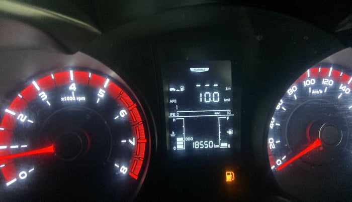 2022 Mahindra XUV300 W6 1.2 PETROL, Petrol, Manual, 18,538 km, Odometer Image