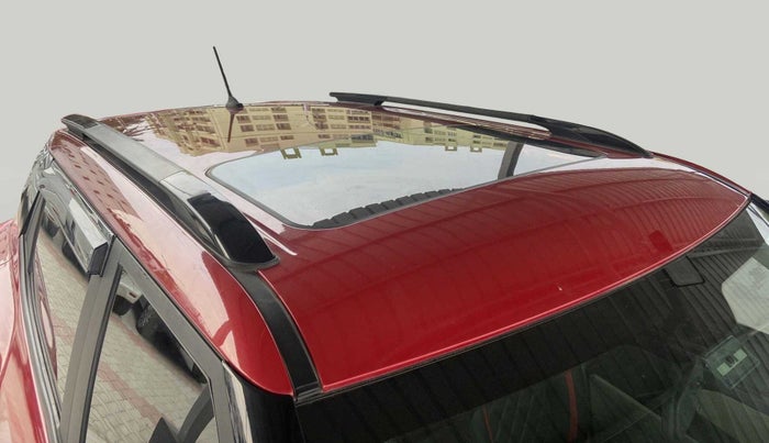 2022 Mahindra XUV300 W6 1.2 PETROL, Petrol, Manual, 18,538 km, Roof