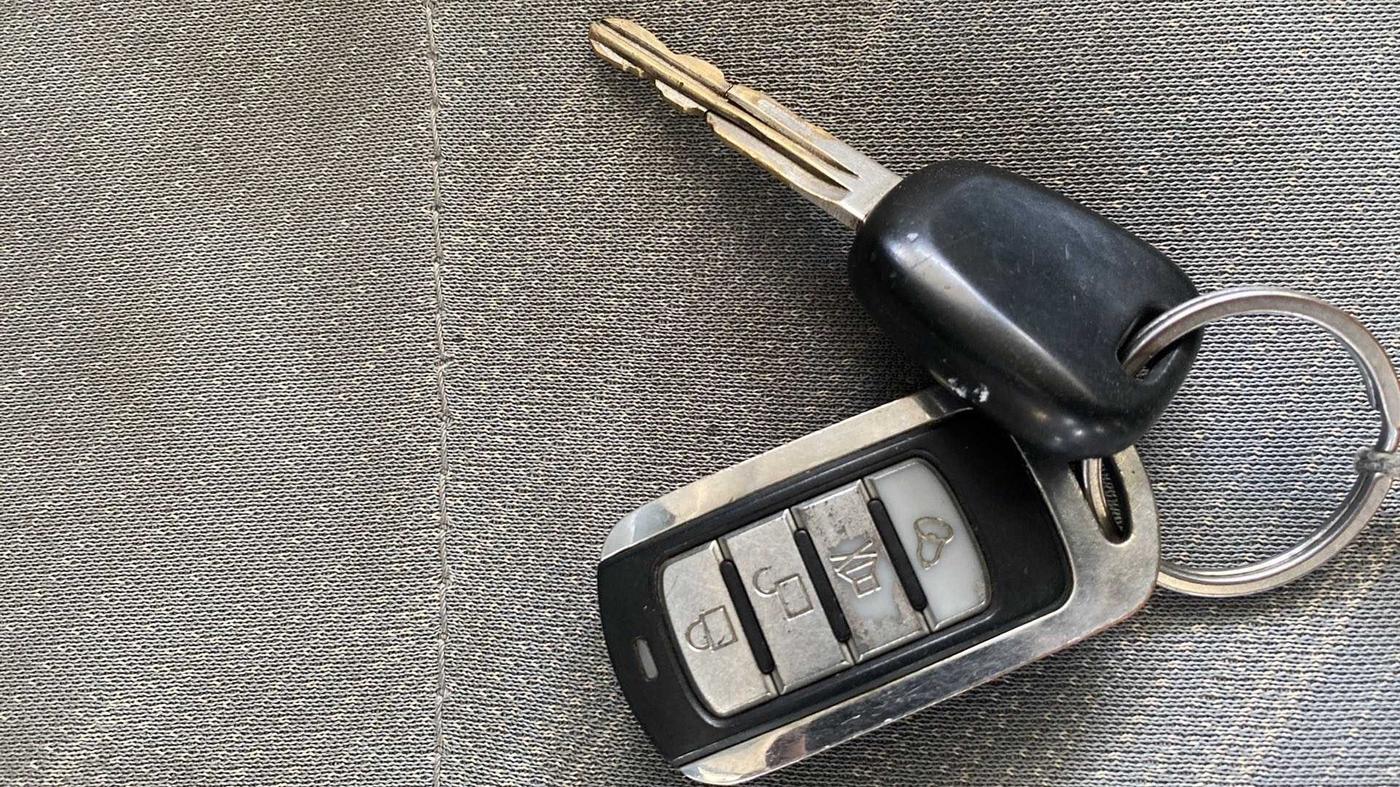 2014 Maruti Alto K10 VXI, Petrol, Manual, 39,781 km, Key Close Up