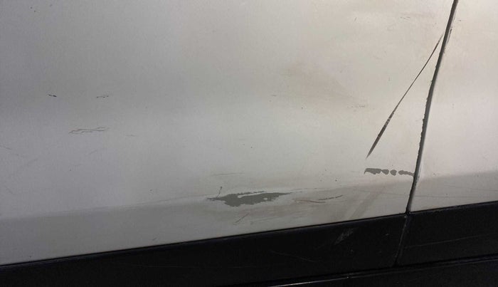 2017 Maruti Vitara Brezza VDI (O), Diesel, Manual, 1,20,187 km, Front passenger door - Slightly dented