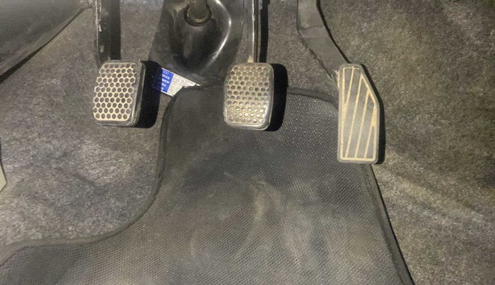 2019 Maruti Alto LXI, Petrol, Manual, 24,370 km, Pedals