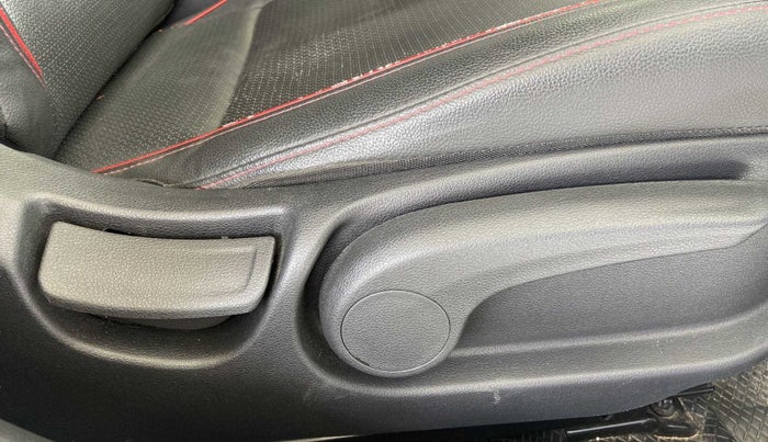 2020 Hyundai Verna SX (O) 1.0 TURBO DCT, Petrol, Automatic, 76,601 km, Driver Side Adjustment Panel