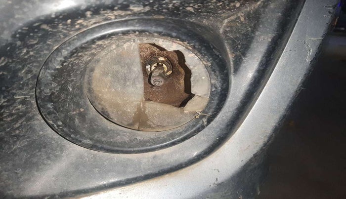 2013 Maruti Ertiga VDI, Diesel, Manual, 1,15,919 km, Left fog light - Not working