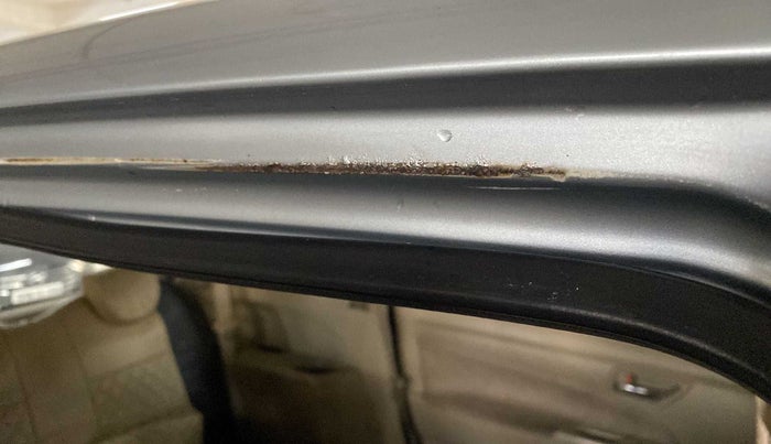 2013 Maruti Ertiga VDI, Diesel, Manual, 1,15,919 km, Right B pillar - Slightly rusted