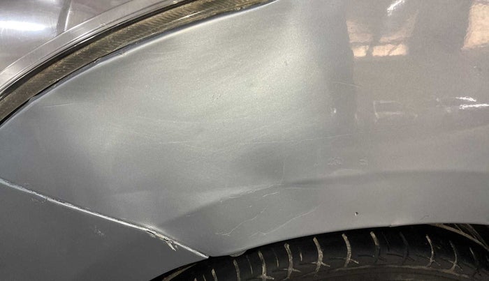 2013 Maruti Ertiga VDI, Diesel, Manual, 1,15,919 km, Left fender - Minor scratches