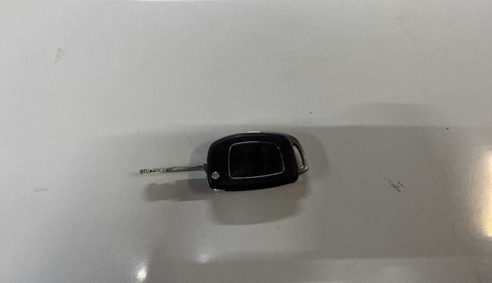 2015 Hyundai Xcent S 1.2, Petrol, Manual, 95,989 km, Key Close Up