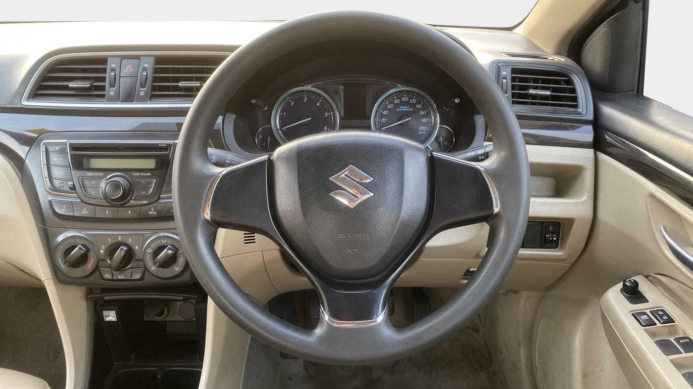 2017 Maruti Ciaz SIGMA DIESEL 1.3, Diesel, Manual, 53,846 km, Steering Wheel Close Up