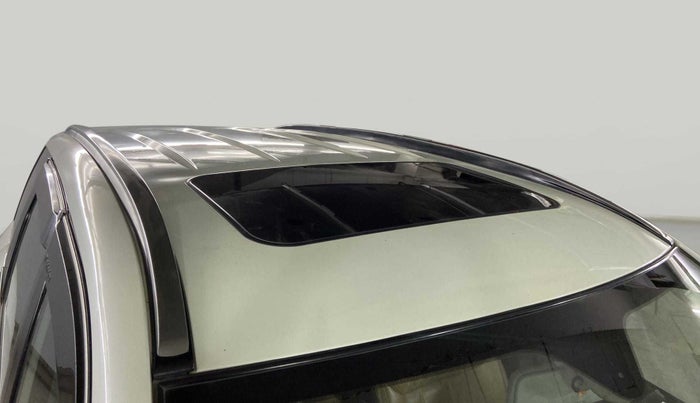 2020 Mahindra XUV500 W11(O), Diesel, Manual, 49,055 km, Roof