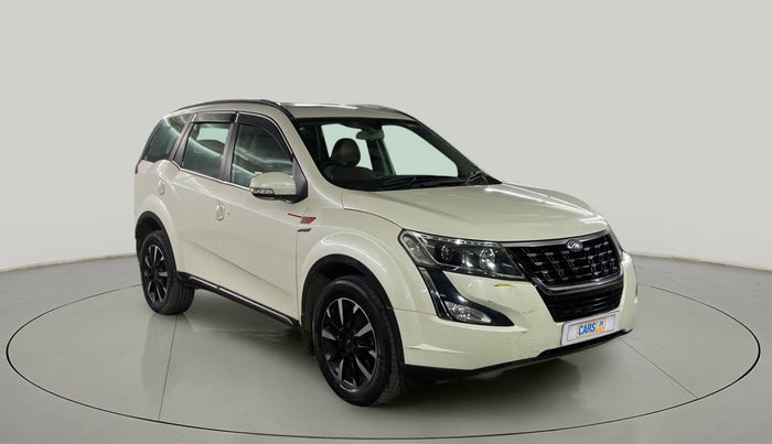 2020 Mahindra XUV500 W11(O), Diesel, Manual, 49,055 km, Right Front Diagonal