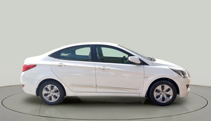 2017 Hyundai Verna 1.4 EX PETROL, CNG, Manual, 40,220 km, Right Side View