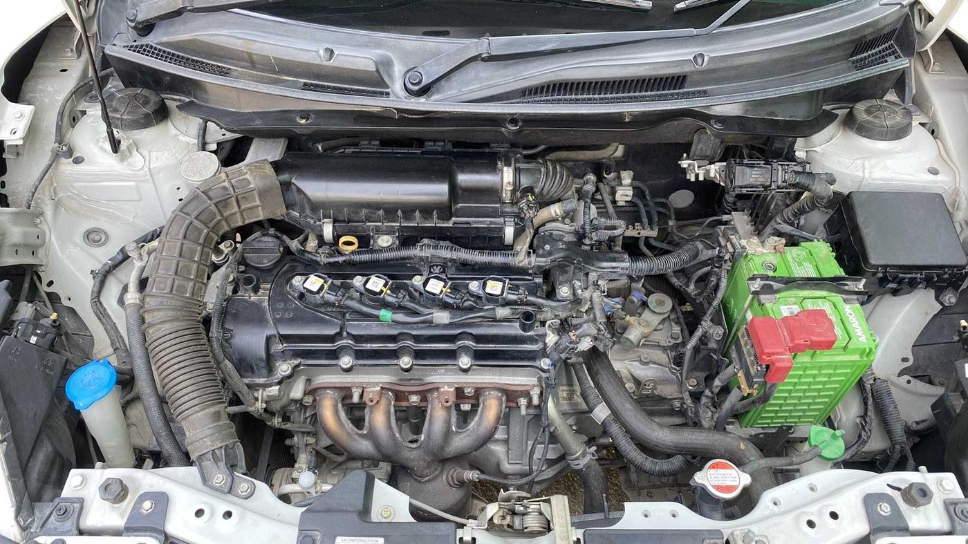 2017 Maruti Dzire VXI, Petrol, Manual, 44,724 km, Open Bonet