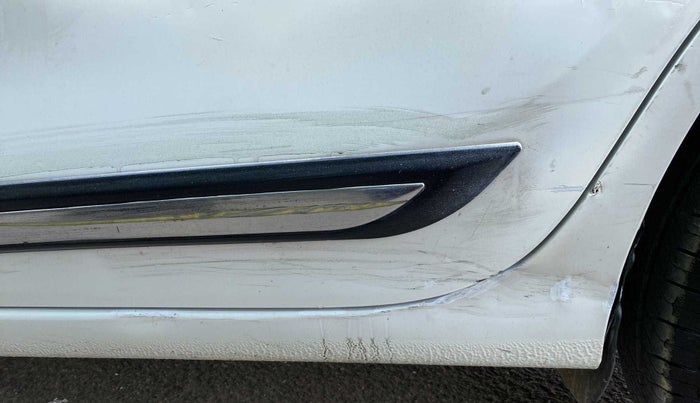 2017 Maruti Dzire VXI, Petrol, Manual, 44,724 km, Rear left door - Minor scratches