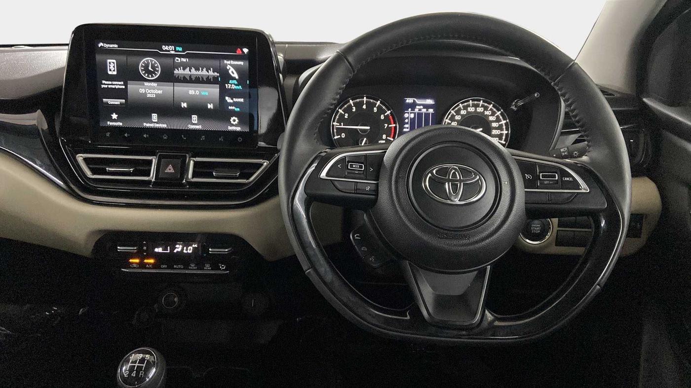 2023 Toyota Glanza V, Petrol, Manual, 3,592 km, Steering Wheel Close Up