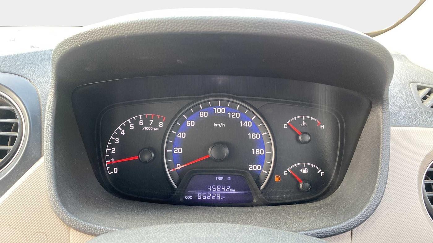 2016 Hyundai Xcent S 1.2, Petrol, Manual, 85,206 km, Odometer Image