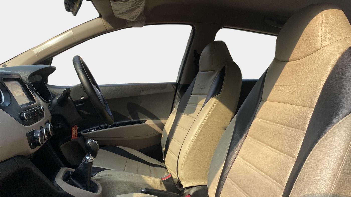 2019 Hyundai Grand i10 SPORTZ 1.2 KAPPA VTVT, Petrol, Manual, 24,595 km, Right Side Front Door Cabin