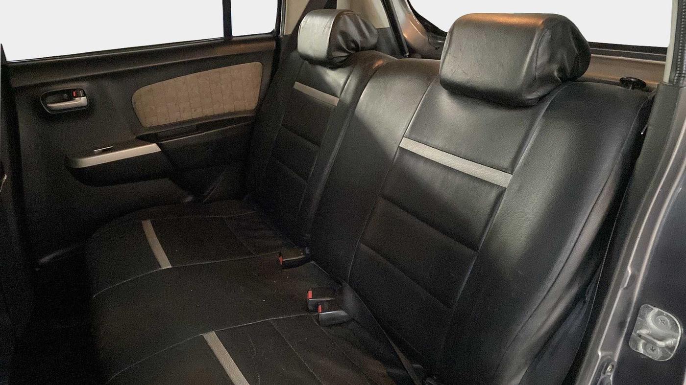 2014 Maruti Wagon R 1.0 VXI, Petrol, Manual, 45,975 km, Right Side Rear Door Cabin