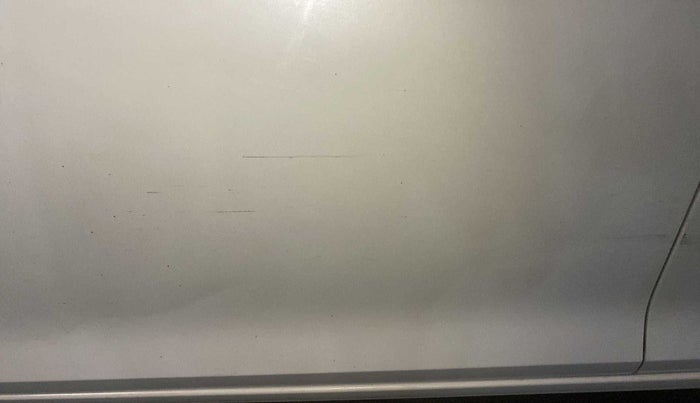 2019 Maruti IGNIS DELTA 1.2, Petrol, Manual, 41,370 km, Front passenger door - Slightly dented