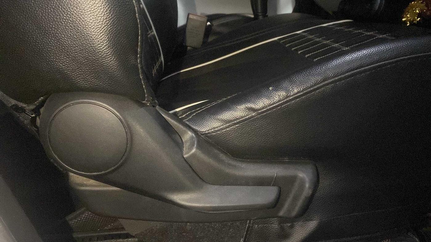 2019 Maruti IGNIS DELTA 1.2, Petrol, Manual, 41,370 km, Driver Side Adjustment Panel