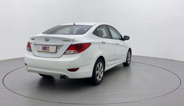 2011 Hyundai Verna FLUIDIC 1.6 CRDI EX, Diesel, Manual, 1,17,358 km, Right Back Diagonal
