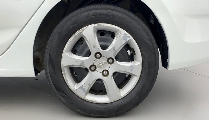 2011 Hyundai Verna FLUIDIC 1.6 CRDI EX, Diesel, Manual, 1,17,358 km, Left Rear Wheel
