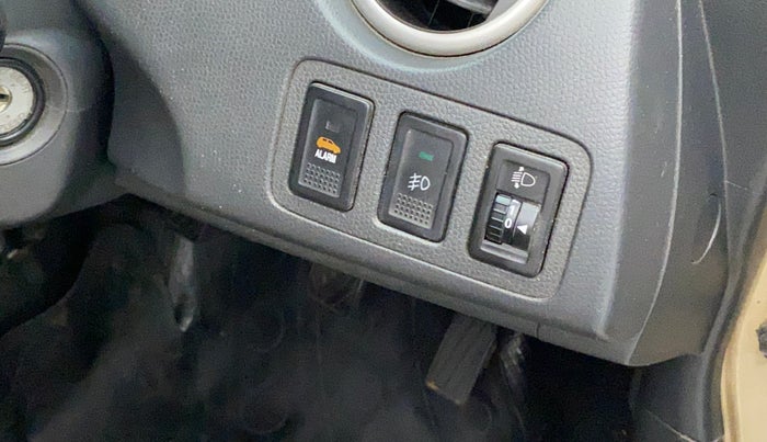 2010 Maruti Swift Dzire ZXI, Petrol, Manual, 49,739 km, Dashboard - Headlight height adjustment not working