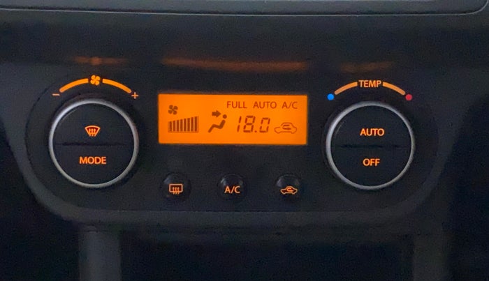 2010 Maruti Swift Dzire ZXI, Petrol, Manual, 49,739 km, Automatic Climate Control