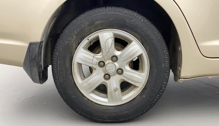 2010 Maruti Swift Dzire ZXI, Petrol, Manual, 49,739 km, Right Rear Wheel