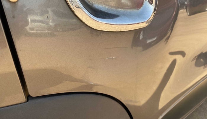 2019 Renault Kwid RXL, CNG, Manual, 74,212 km, Right rear door - Slightly dented
