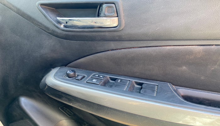 2020 Maruti Swift ZXI, Petrol, Manual, 80,574 km, Driver Side Door Panels Control