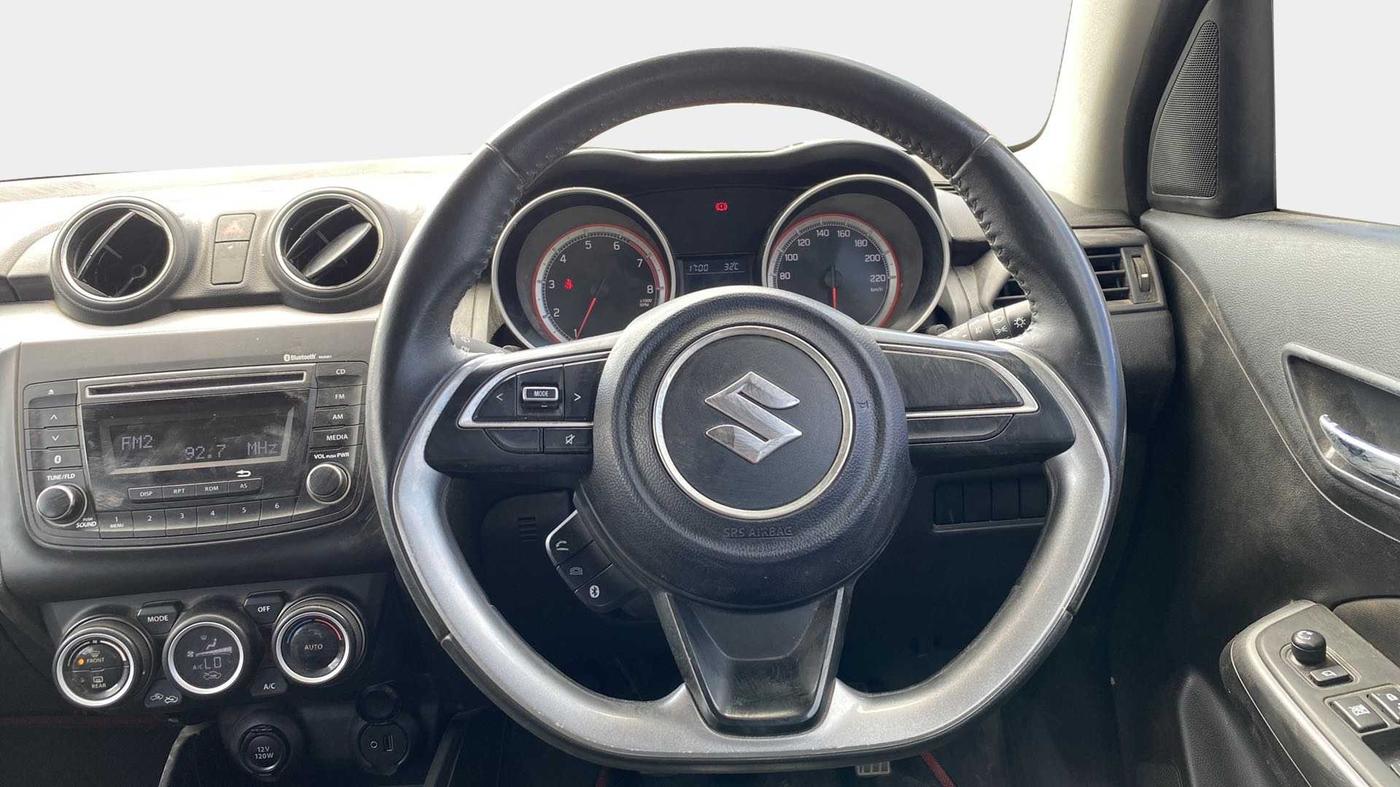 2020 Maruti Swift ZXI, Petrol, Manual, 80,574 km, Steering Wheel Close Up