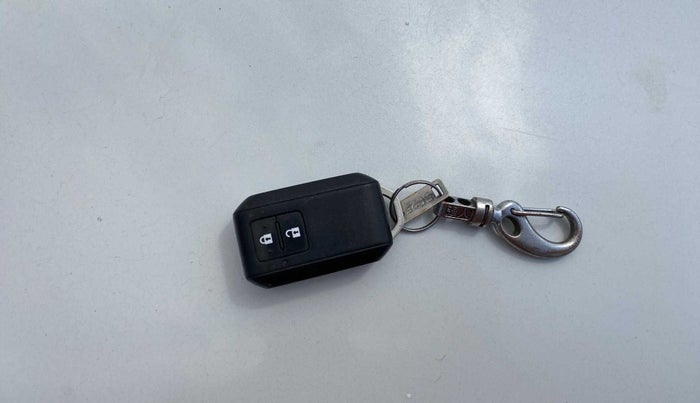2020 Maruti Swift ZXI, Petrol, Manual, 80,574 km, Key Close Up