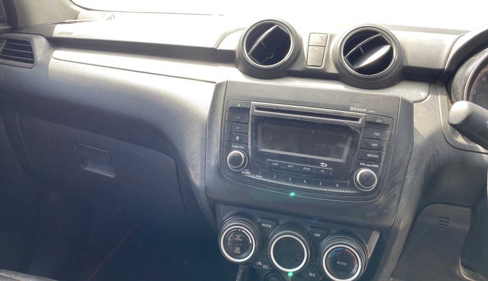 2020 Maruti Swift ZXI, Petrol, Manual, 80,574 km, AC Unit - Front vent has minor damage