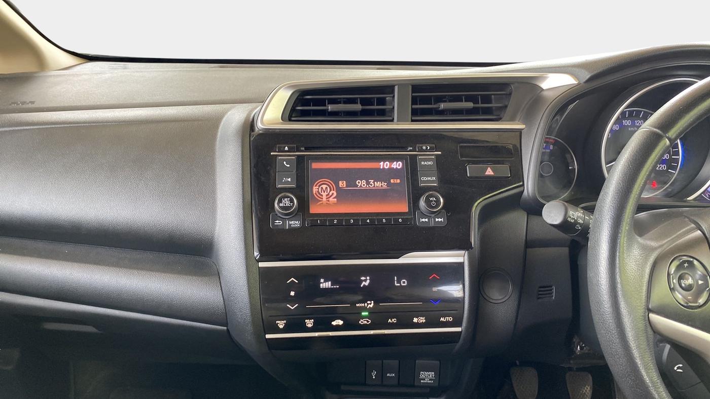 2018 Honda Jazz 1.2L I-VTEC V, Petrol, Manual, 24,473 km, Air Conditioner