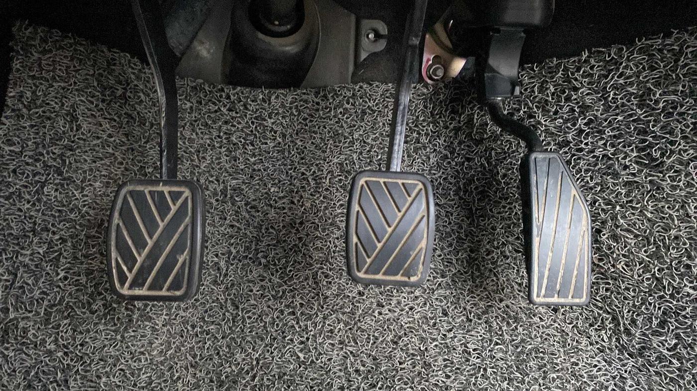 2022 Maruti New Wagon-R VXI (O) 1.0, Petrol, Manual, 22,350 km, Pedals