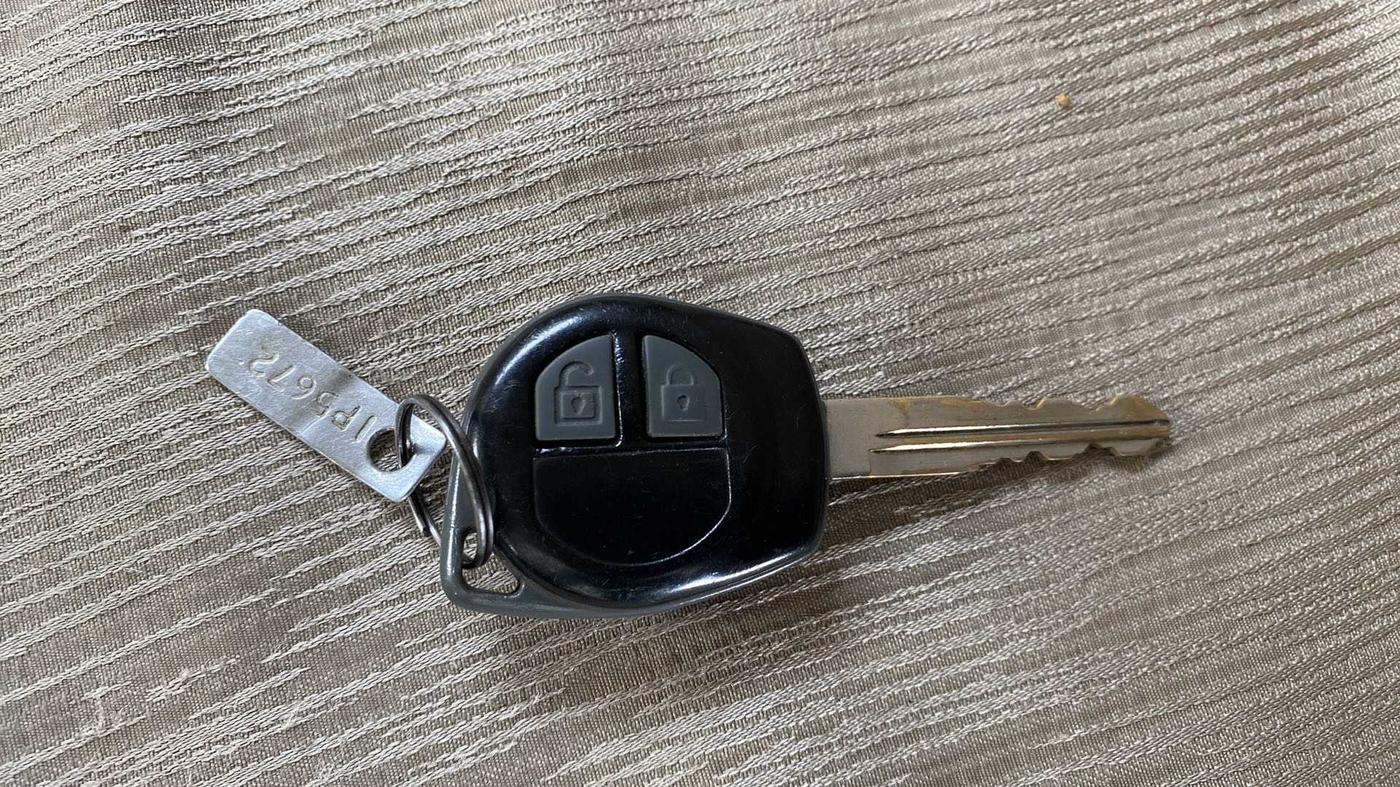 2012 Maruti Ertiga ZXI, Petrol, Manual, 52,256 km, Key Close Up