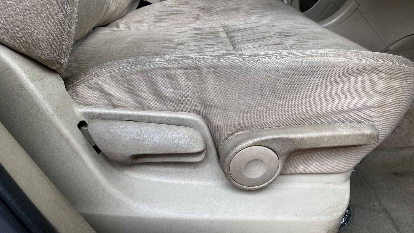 2012 Maruti Ertiga ZXI, Petrol, Manual, 52,256 km, Driver Side Adjustment Panel