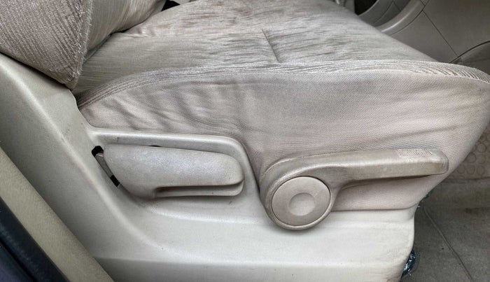 2012 Maruti Ertiga ZXI, Petrol, Manual, 52,256 km, Driver Side Adjustment Panel